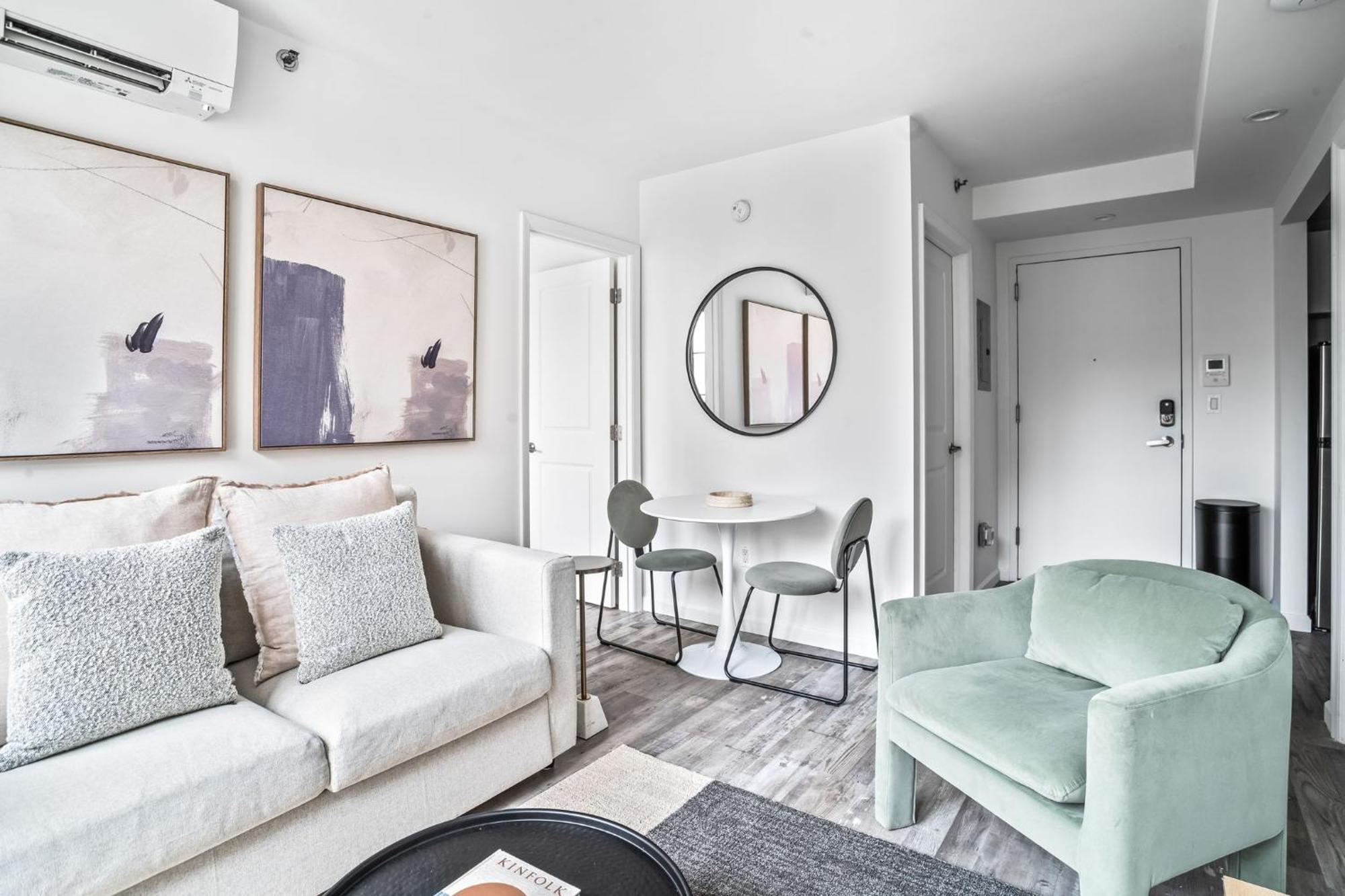 Modern 2-Br With Southern Views New York Exterior photo
